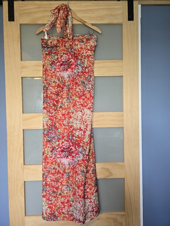 Xhilaration Dresses & Skirts - Xhilaration Red Multi Floral Halter Maxi Dress